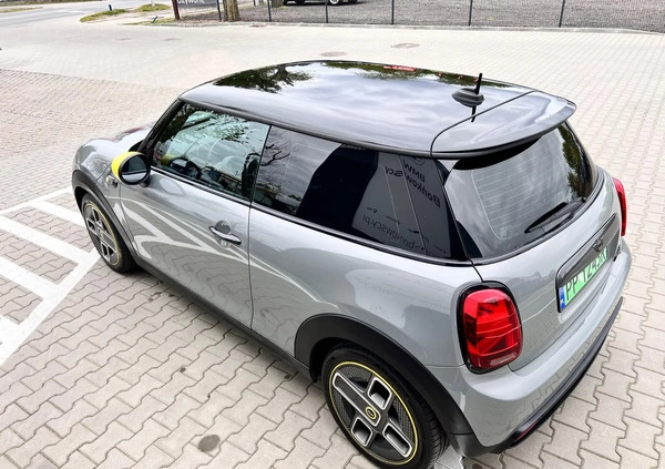 MINI Cooper cena 72900 przebieg: 61500, rok produkcji 2020 z Piła małe 436